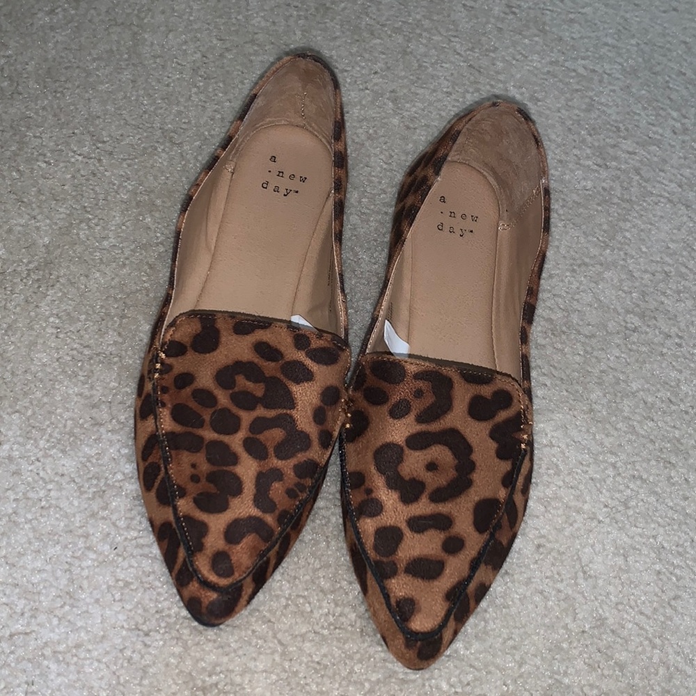A New Day Leopard Flats 🖤